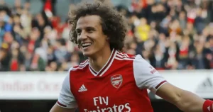 Cựu sao Arsenal trở lại châu Âu ở tuổi 38