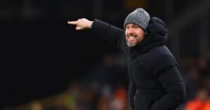 Erik ten Hag có thể trở lại Ngoại Hạng Anh với Wolves